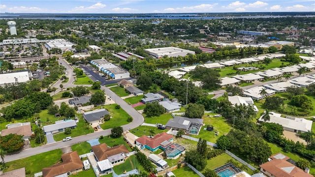 7221 8TH AVENUE LOOP W, Bradenton, FL 34209
