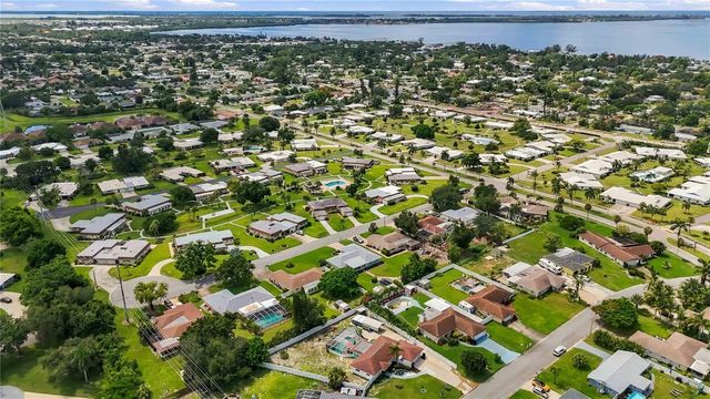 7221 8TH AVENUE LOOP W, Bradenton, FL 34209