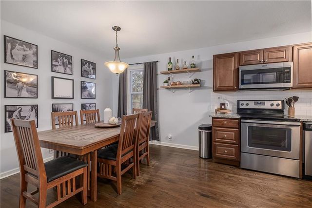 511 N 142nd Street, Bonner Springs, KS 66102