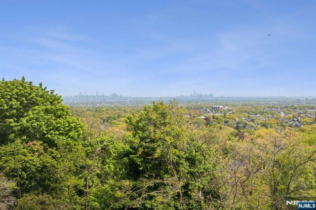 10 Crestmont Road 5J, Montclair, NJ 07042