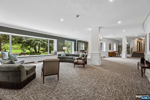 10 Crestmont Road 5J, Montclair, NJ 07042