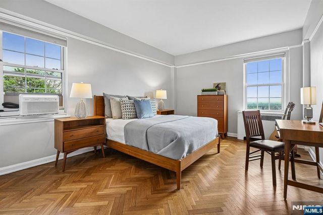 10 Crestmont Road 5J, Montclair, NJ 07042