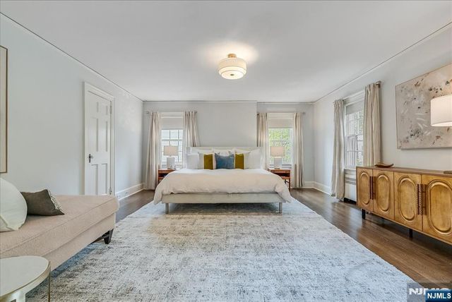 31 The Fairway, Montclair, NJ 07043