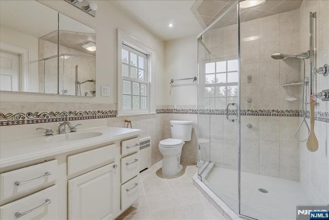 31 The Fairway, Montclair, NJ 07043