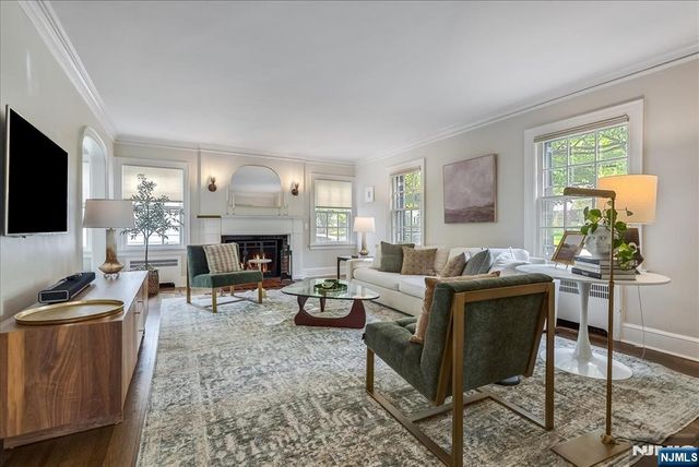 31 The Fairway, Montclair, NJ 07043
