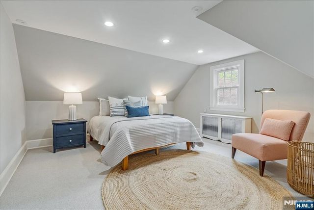31 The Fairway, Montclair, NJ 07043