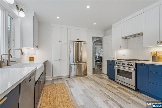 31 The Fairway, Montclair, NJ 07043