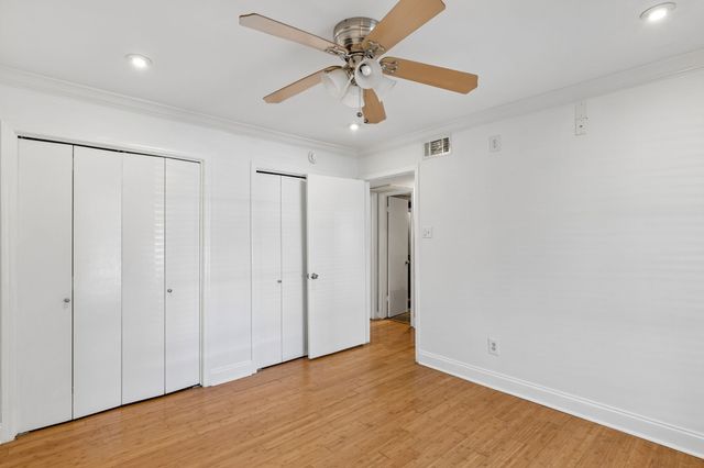 10240 Regal Oaks Drive B, Dallas, TX 75230