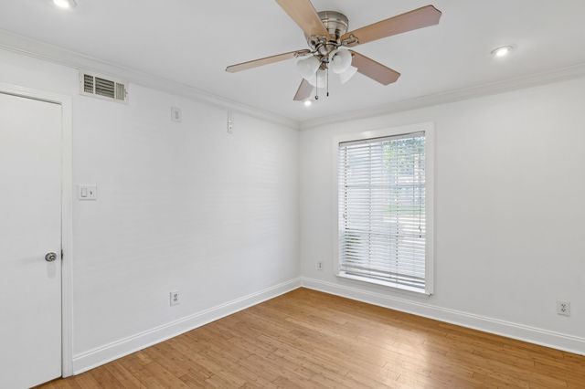 10240 Regal Oaks Drive B, Dallas, TX 75230