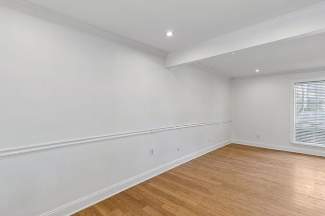 10240 Regal Oaks Drive B, Dallas, TX 75230