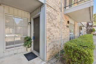 10240 Regal Oaks Drive B, Dallas, TX 75230