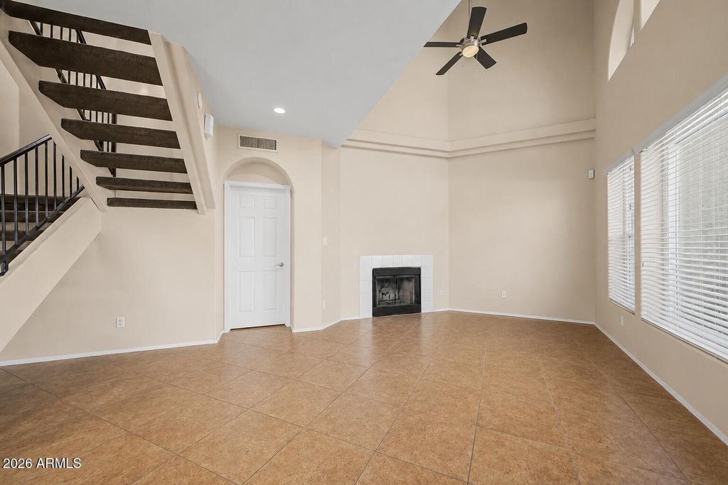 10249 N 12TH Place 2, Phoenix, AZ 85020 — photo 4