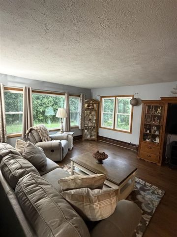 12215 Leonard Road, Nunica, MI 49448