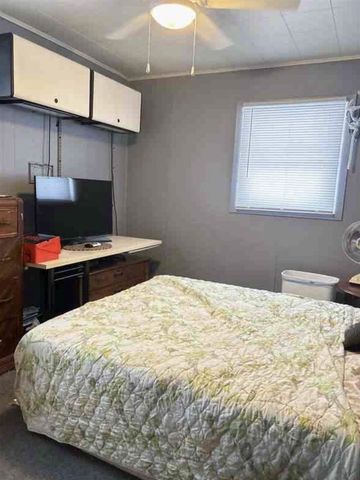 12215 Leonard Road, Nunica, MI 49448