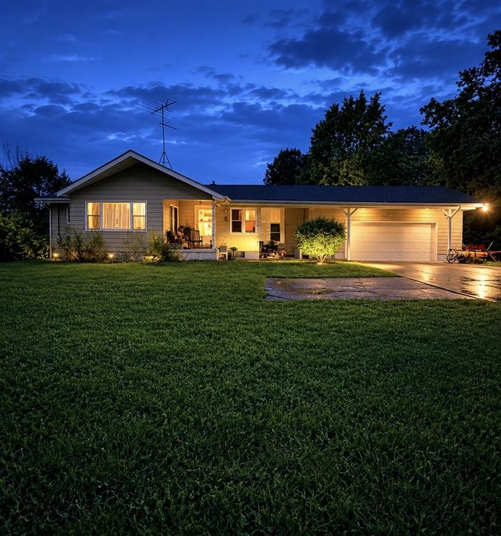 12215 Leonard Road, Nunica, MI 49448