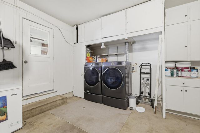 612 N 10th Street, Sanger, TX 76266