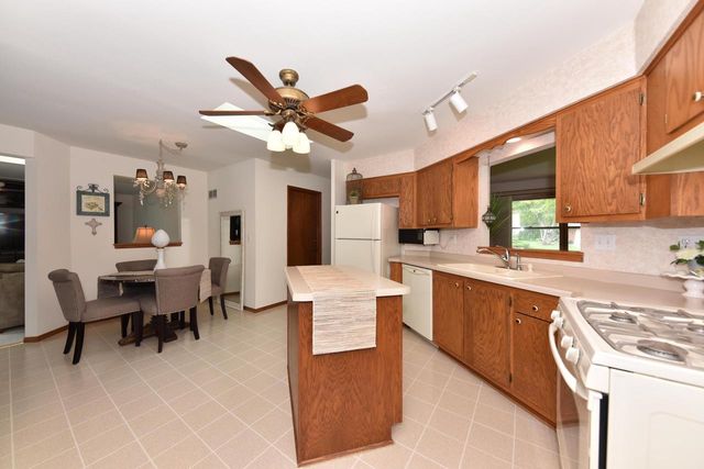 5944 S 35th STREET, Greenfield, WI 53221