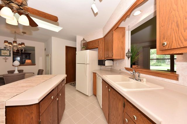 5944 S 35th STREET, Greenfield, WI 53221