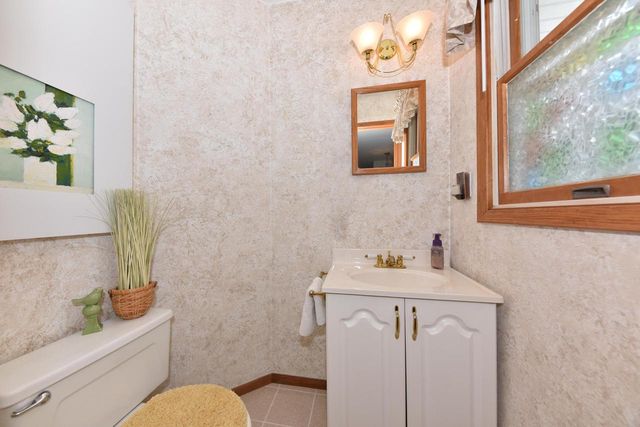 5944 S 35th STREET, Greenfield, WI 53221