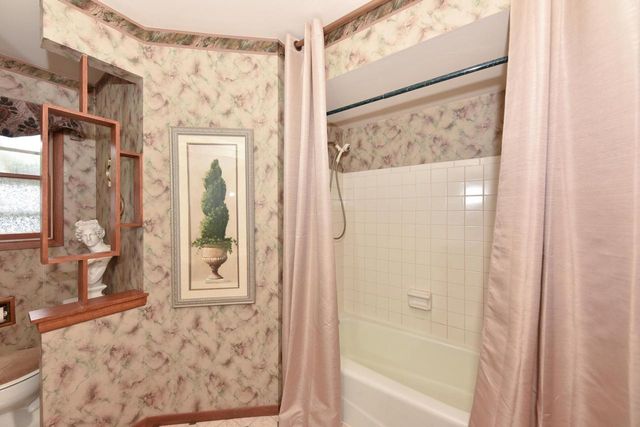 5944 S 35th STREET, Greenfield, WI 53221