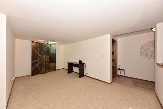 5944 S 35th STREET, Greenfield, WI 53221
