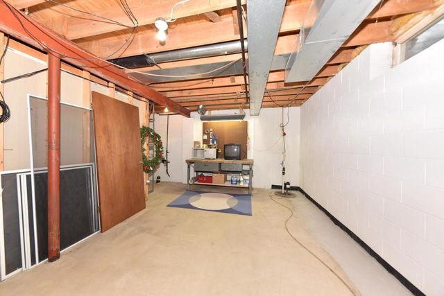5944 S 35th STREET, Greenfield, WI 53221