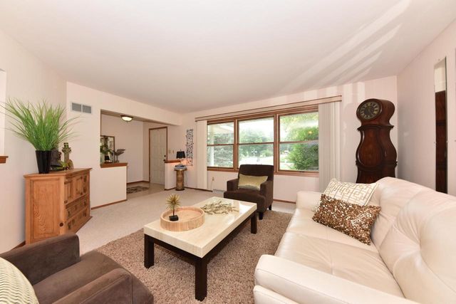 5944 S 35th STREET, Greenfield, WI 53221