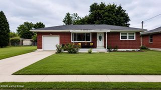 2202 Thistledawn Dr, Louisville, KY 40216