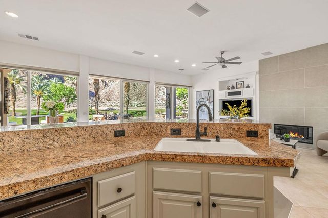 79350 Canterbury, La Quinta, CA 92253