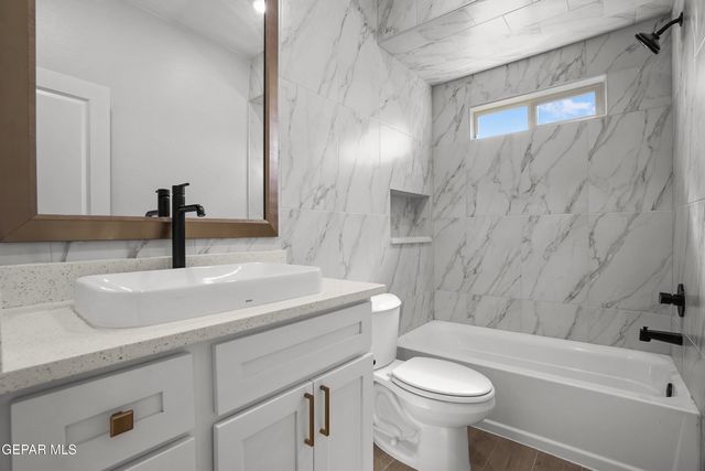 3941 Peak Place, El Paso, TX 79938