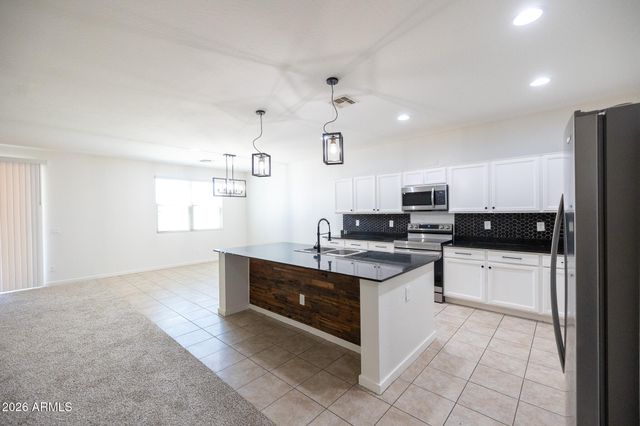 37178 N EL MORRO Trail, San Tan Valley, AZ 85140