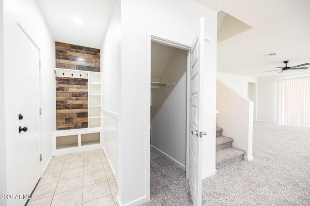 37178 N EL MORRO Trail, San Tan Valley, AZ 85140
