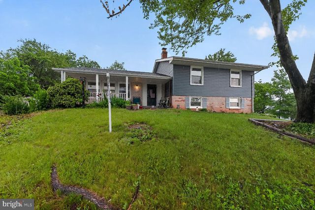 1305 N STERLING BLVD, Sterling, VA 20164