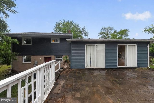1305 N STERLING BLVD, Sterling, VA 20164