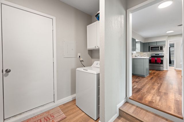 1116 Poindexter Avenue, Cleburne, TX 76033