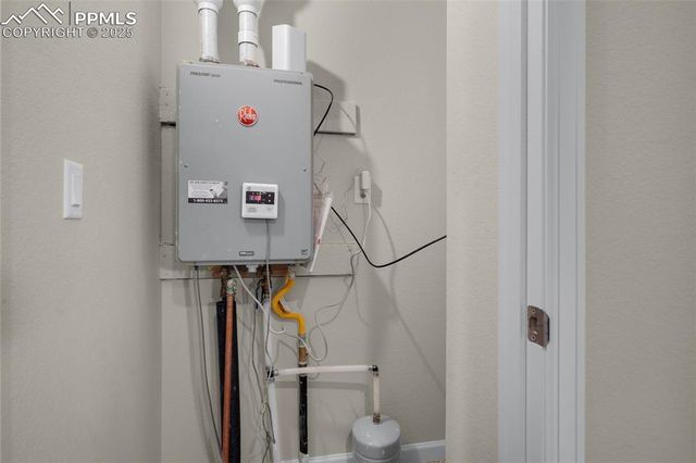 1714 Gold Hill Mesa Drive, Colorado Springs, CO 80905