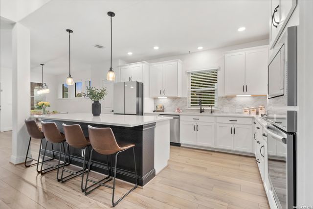 12458 Diagon Alley, San Antonio, TX 78254