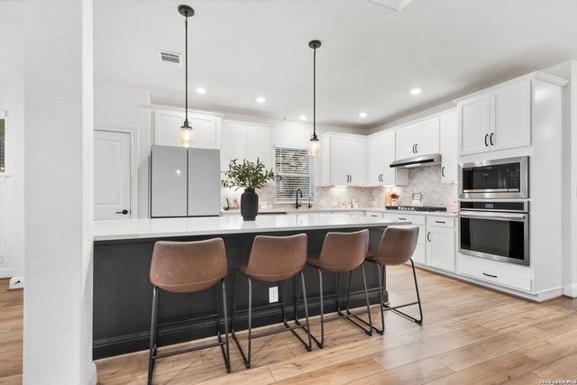 12458 Diagon Alley, San Antonio, TX 78254