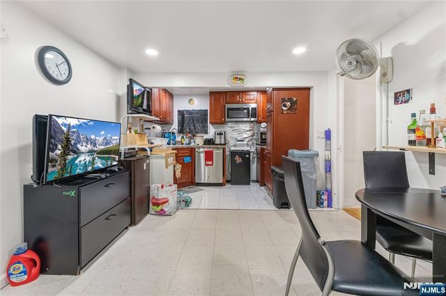 132 72nd, North Bergen, NJ 07047