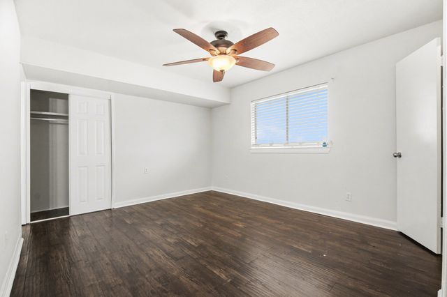 918 Sleepy Hollow Drive, Garland, TX 75043