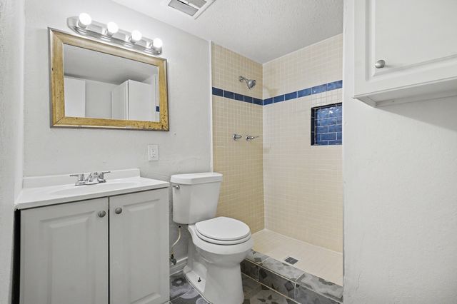 918 Sleepy Hollow Drive, Garland, TX 75043