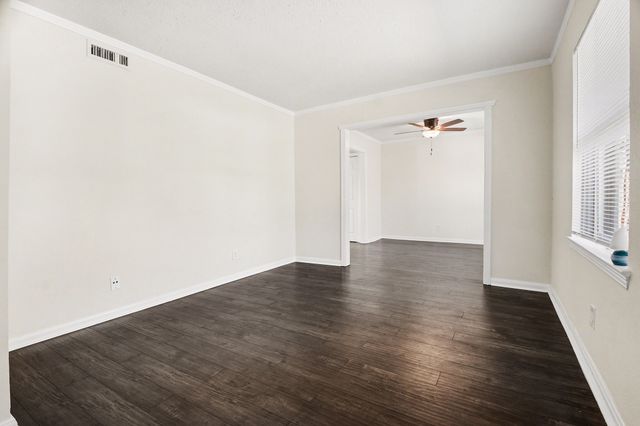 918 Sleepy Hollow Drive, Garland, TX 75043