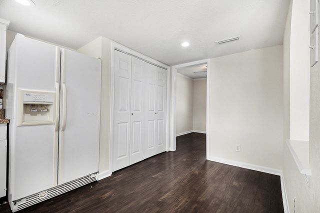 918 Sleepy Hollow Drive, Garland, TX 75043