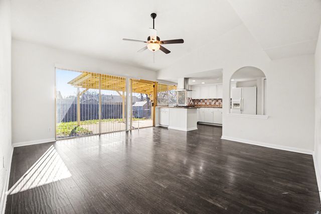 918 Sleepy Hollow Drive, Garland, TX 75043