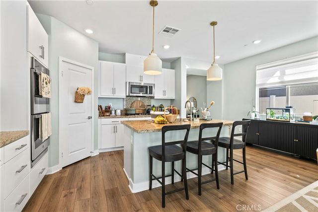 2482 Wagon Wheel Way, Rialto, CA 92377