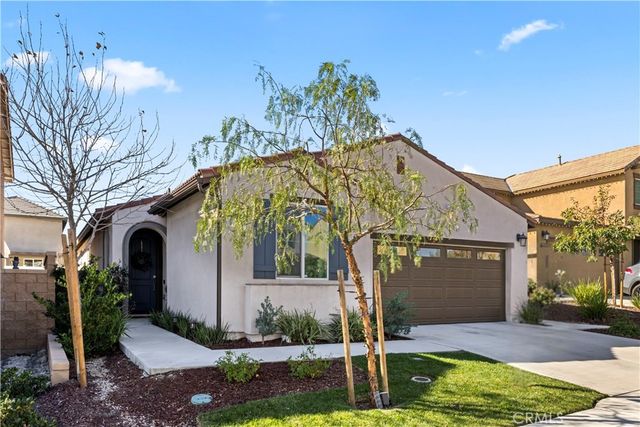 2482 Wagon Wheel Way, Rialto, CA 92377