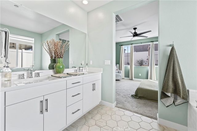 2482 Wagon Wheel Way, Rialto, CA 92377