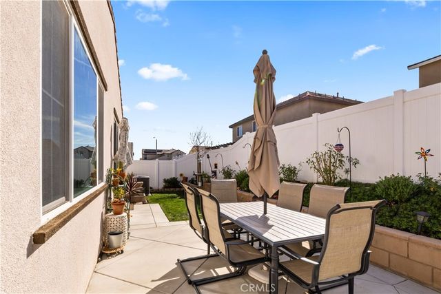 2482 Wagon Wheel Way, Rialto, CA 92377