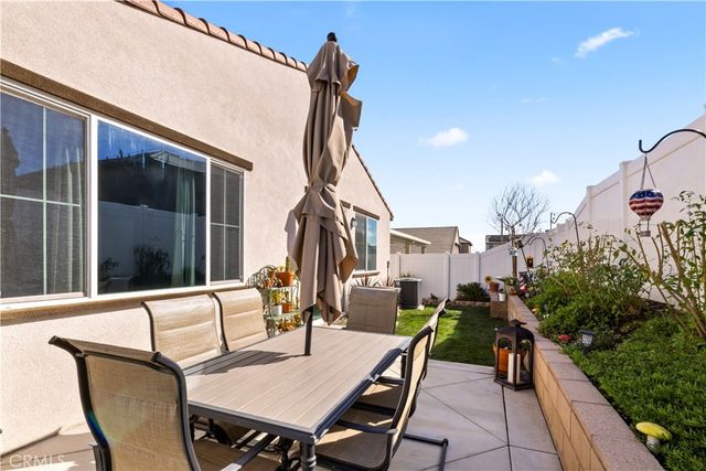 2482 Wagon Wheel Way, Rialto, CA 92377