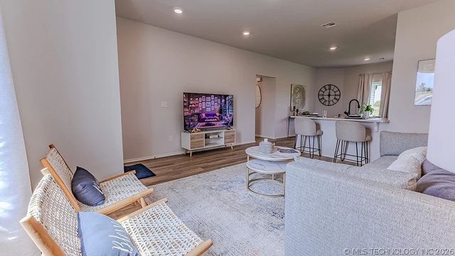 27930 E 118th Street S, Coweta, OK 74429